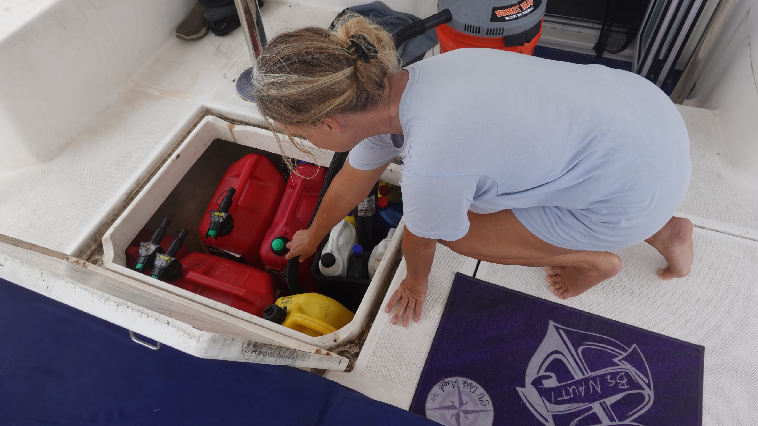 Lisa using the ‘suck bucket’ or is it ‘the bucket of suck!’